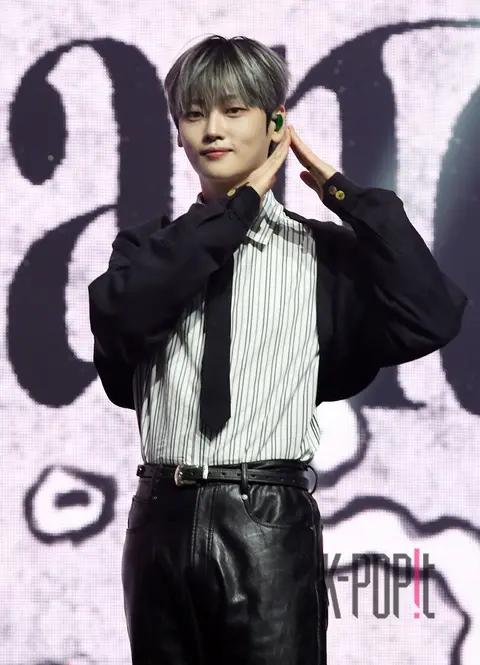 WYI Kang Seok-hwa — Showcase