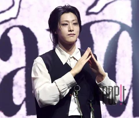 WEi Yu Yong-ha — Showcase