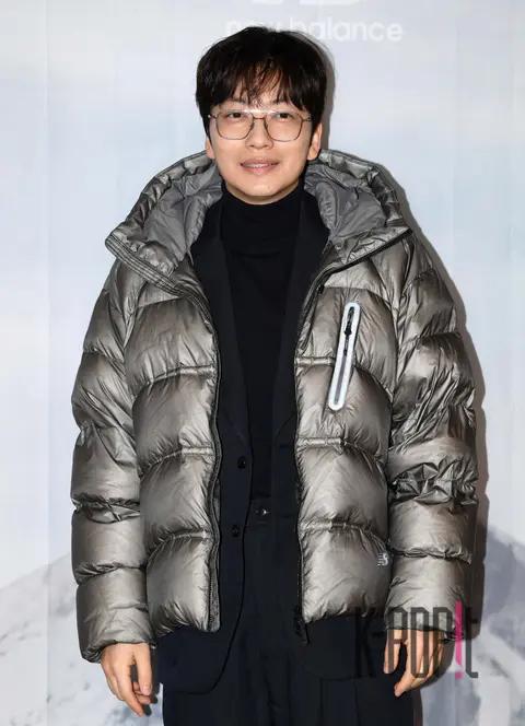 Lee Dong-hwi — Launch