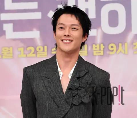 Jang Ki-yong — Kiss Awkwardly Production Briefing
