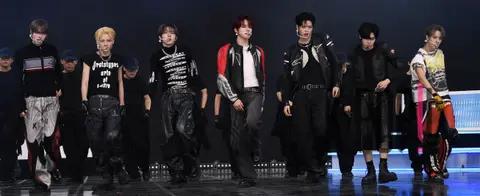 Close Your Eyes — Showcase