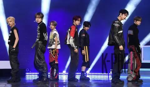 Close Your Eyes — Showcase