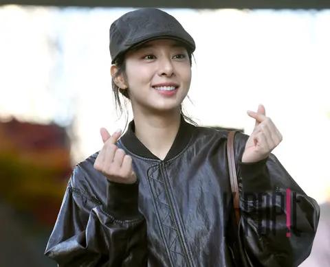 Seol In-ah — Arrival — 2025-11-18