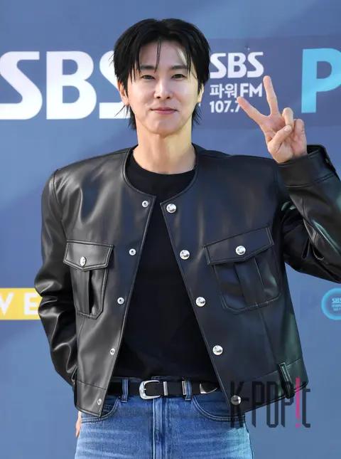 Yunho (TVXQ) — Arrival
