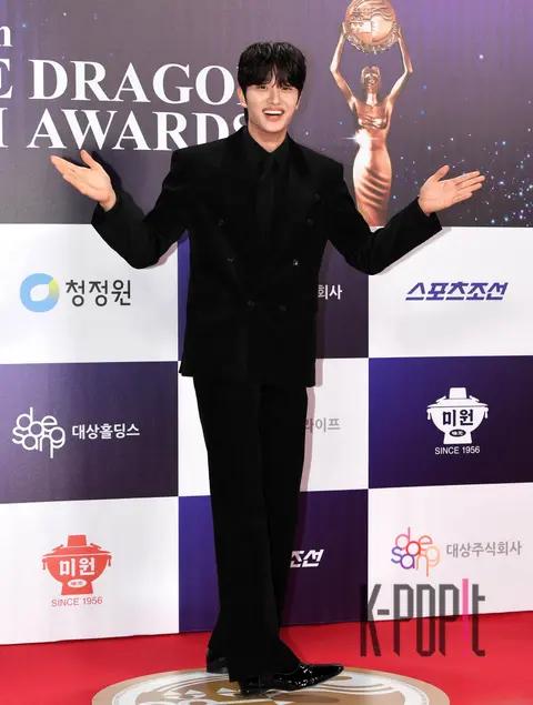 Kim Jae-won — Blue Dragon Film Awards Red Carpet