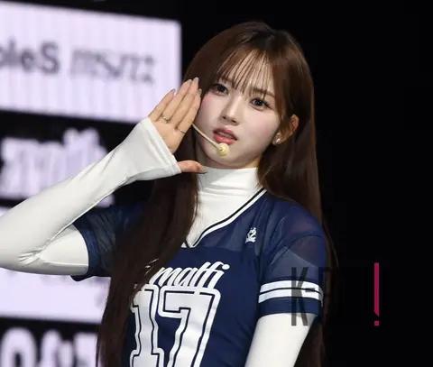 Lee Ji-woo (tripleS JENIS) — Showcase