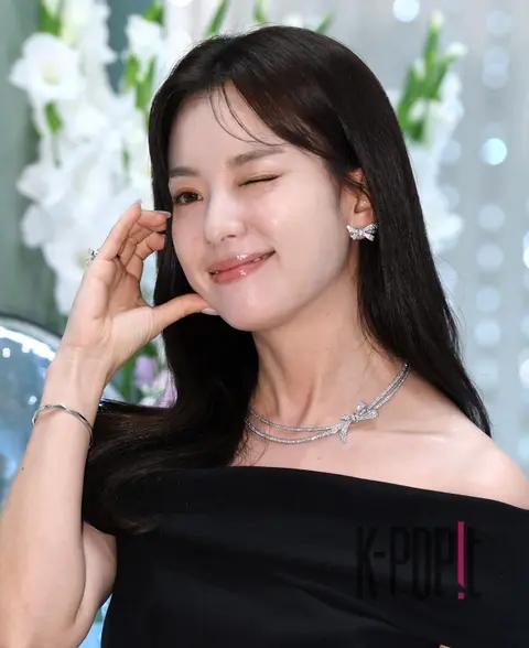Han Hyo-joo — Launch