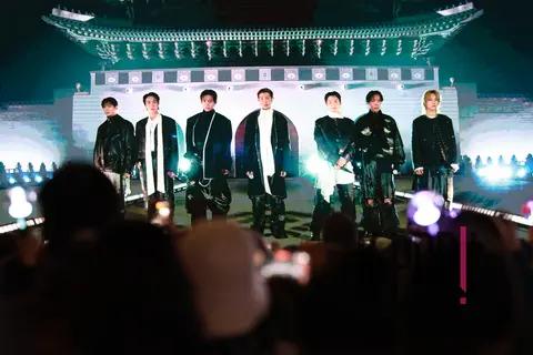 Joint Photography Pool — BTS Gwanghwamun Concert & Sketch
