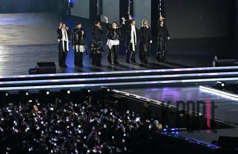 Joint Photography Pool — BTS Gwanghwamun Concert & Sketch